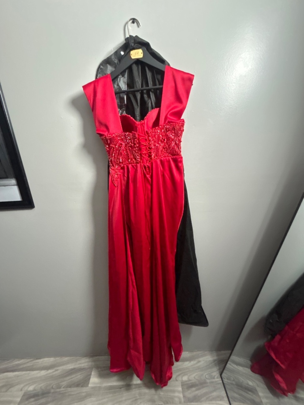 Dress - Picture 2 of 4